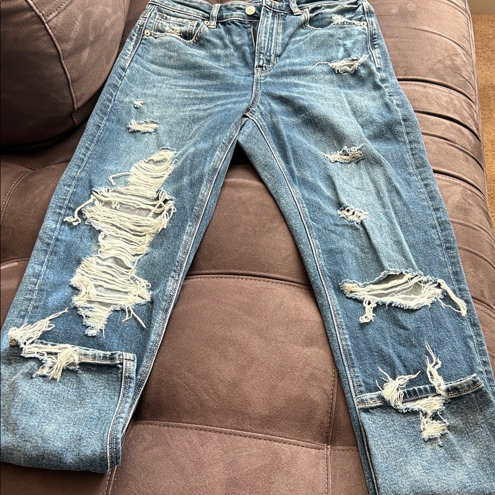 American Eagle Outfitters Distressed Blue Jeans